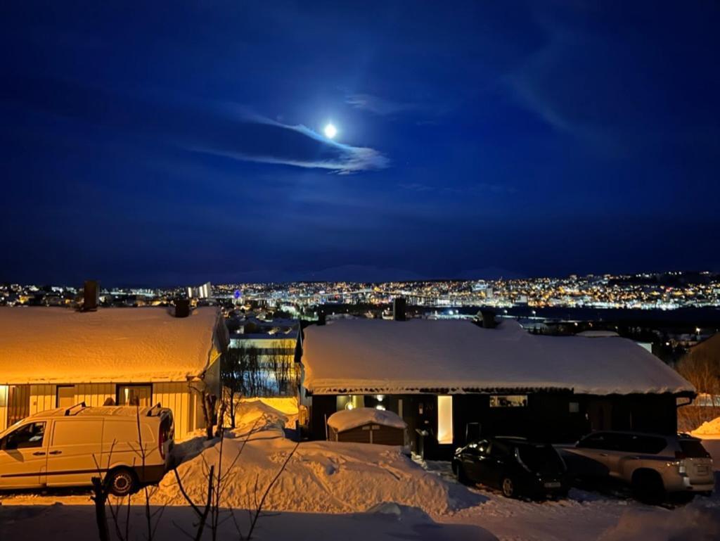 트롬쇠 Large House With Spectacular View 빌라 외부 사진